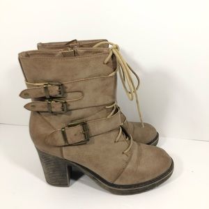 Shoe Dazzle Rocky Tan Distressed Moto Boots Sz 9